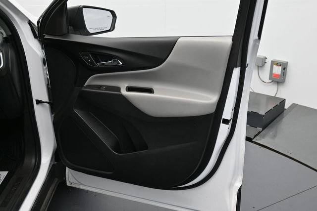 Used 2024 White Chevrolet LS image 29