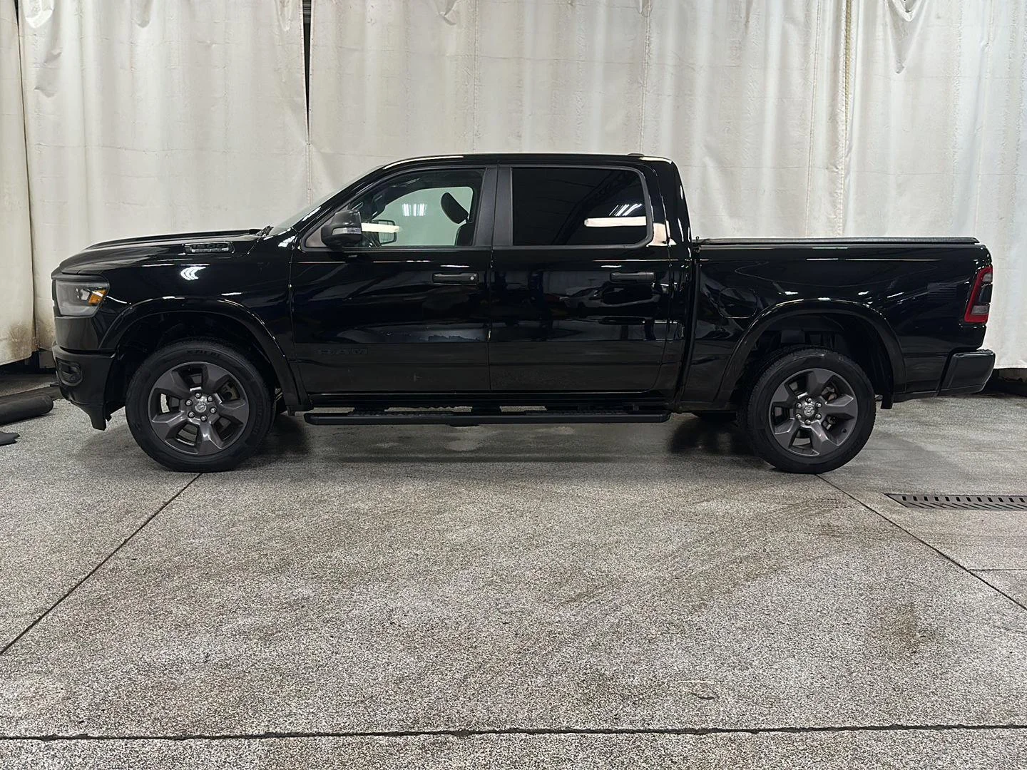 Used 2020 RAM Ram 1500 Pickup Big Horn/Lone Star with VIN 1C6SRFFT5LN284887 for sale in Waconia, Minnesota