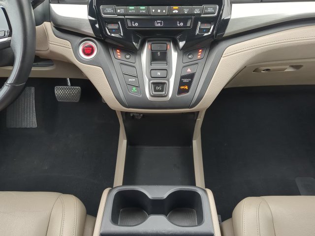 Used 2019 Red Honda EX-L image 22