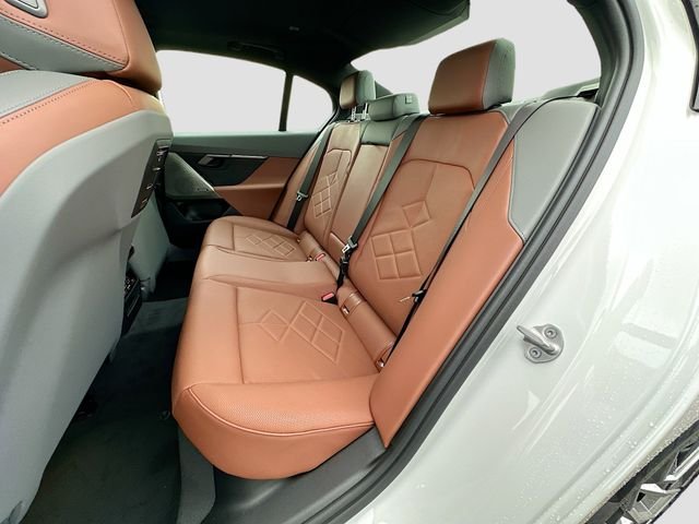 New 2026 White BMW 530i image 19