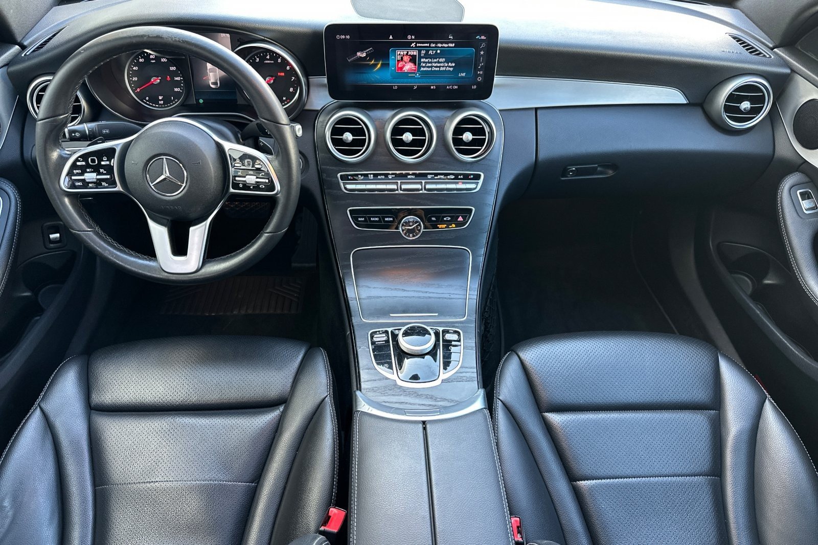 Used 2019 WHITE Mercedes-Benz C 300 image 12