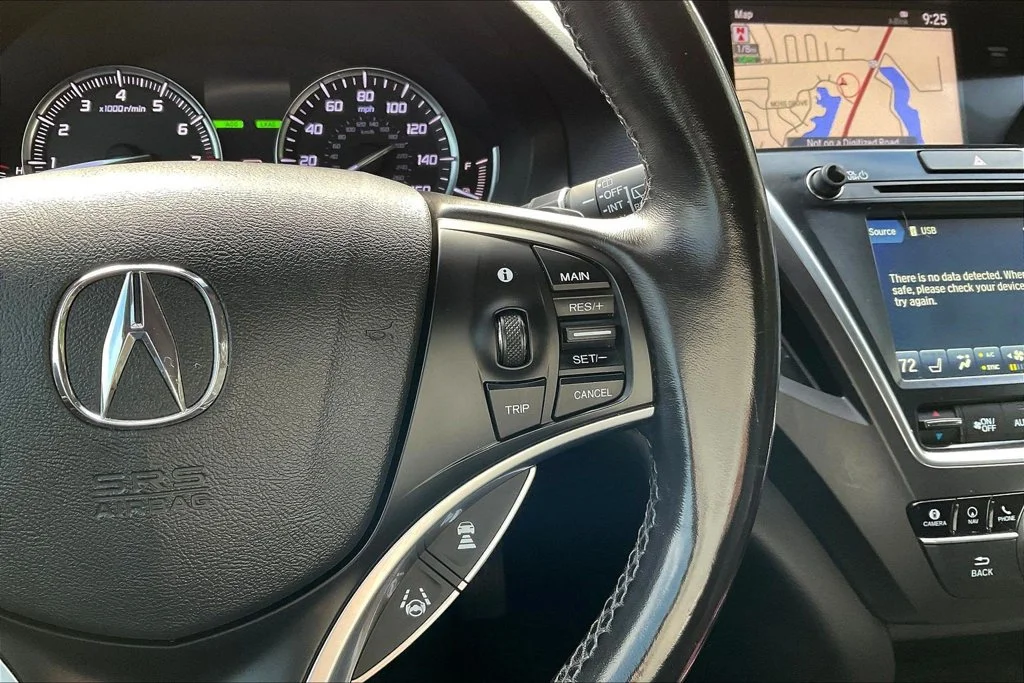 Used 2020  Acura Advance image 14