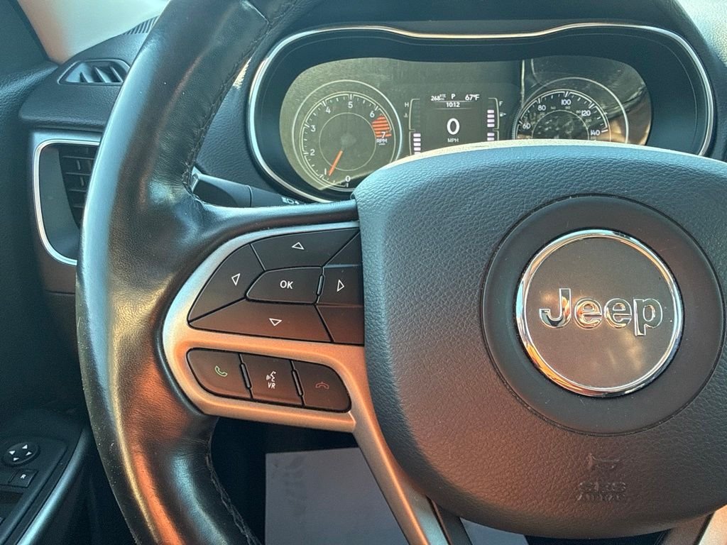 Used 2020 Silver Jeep Latitude Plus image 20