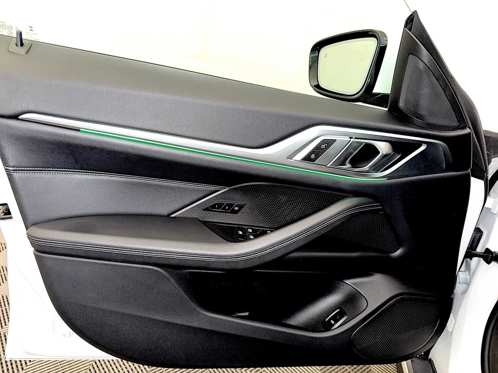 2023 BMW i4 40 - Photo 11