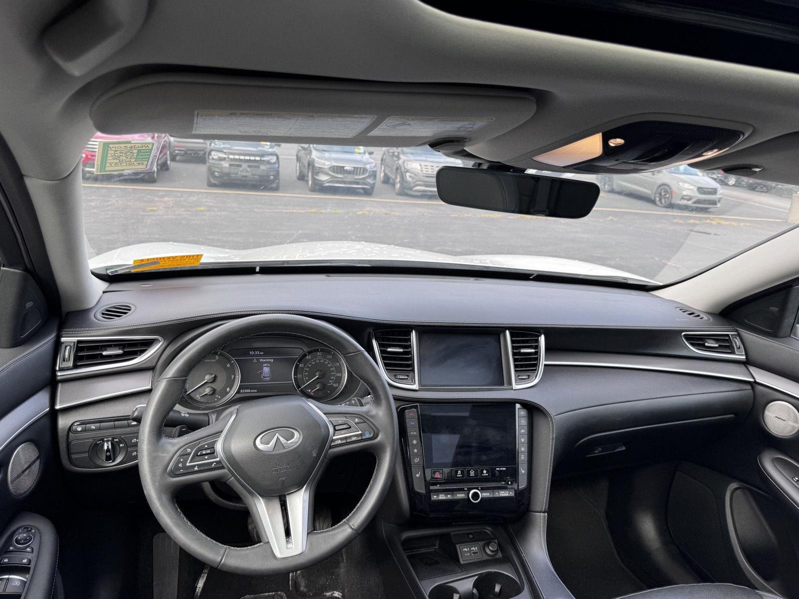 Used 2023 Radiant White INFINITI LUXE image 11