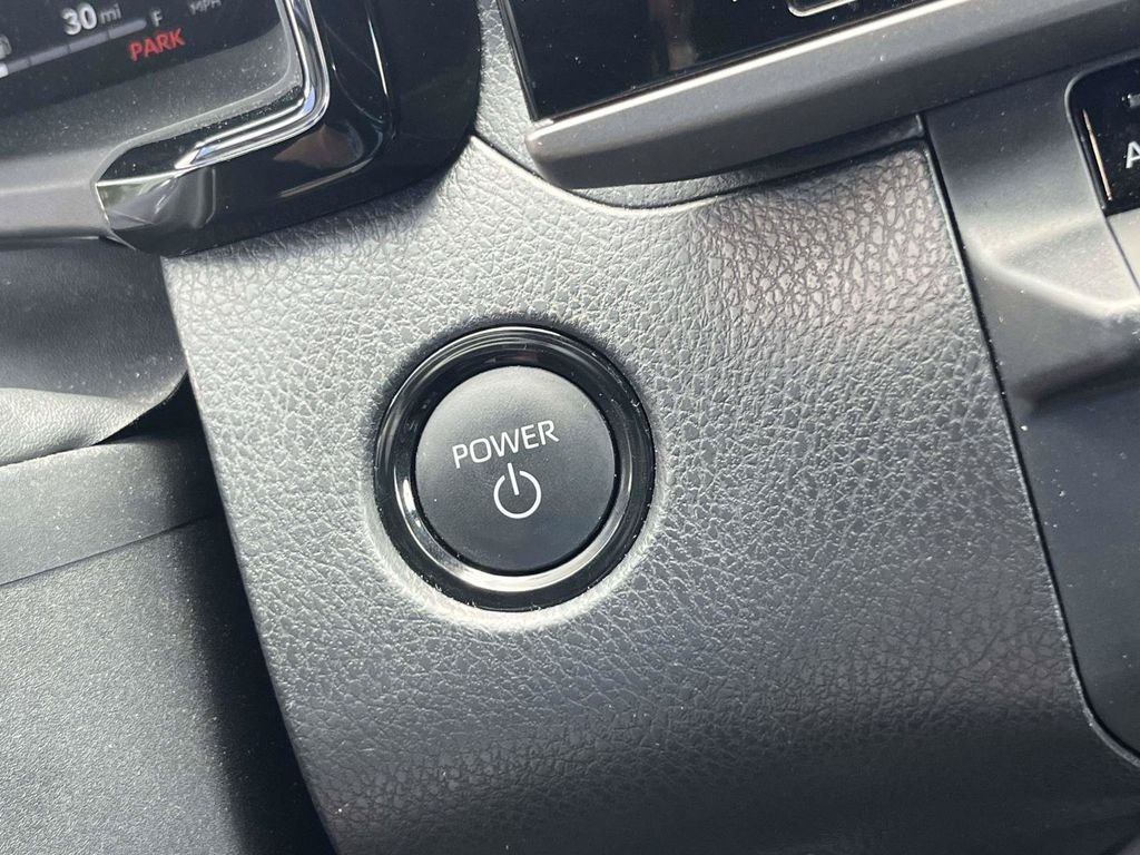 2025 Toyota Camry XSE - Photo 28