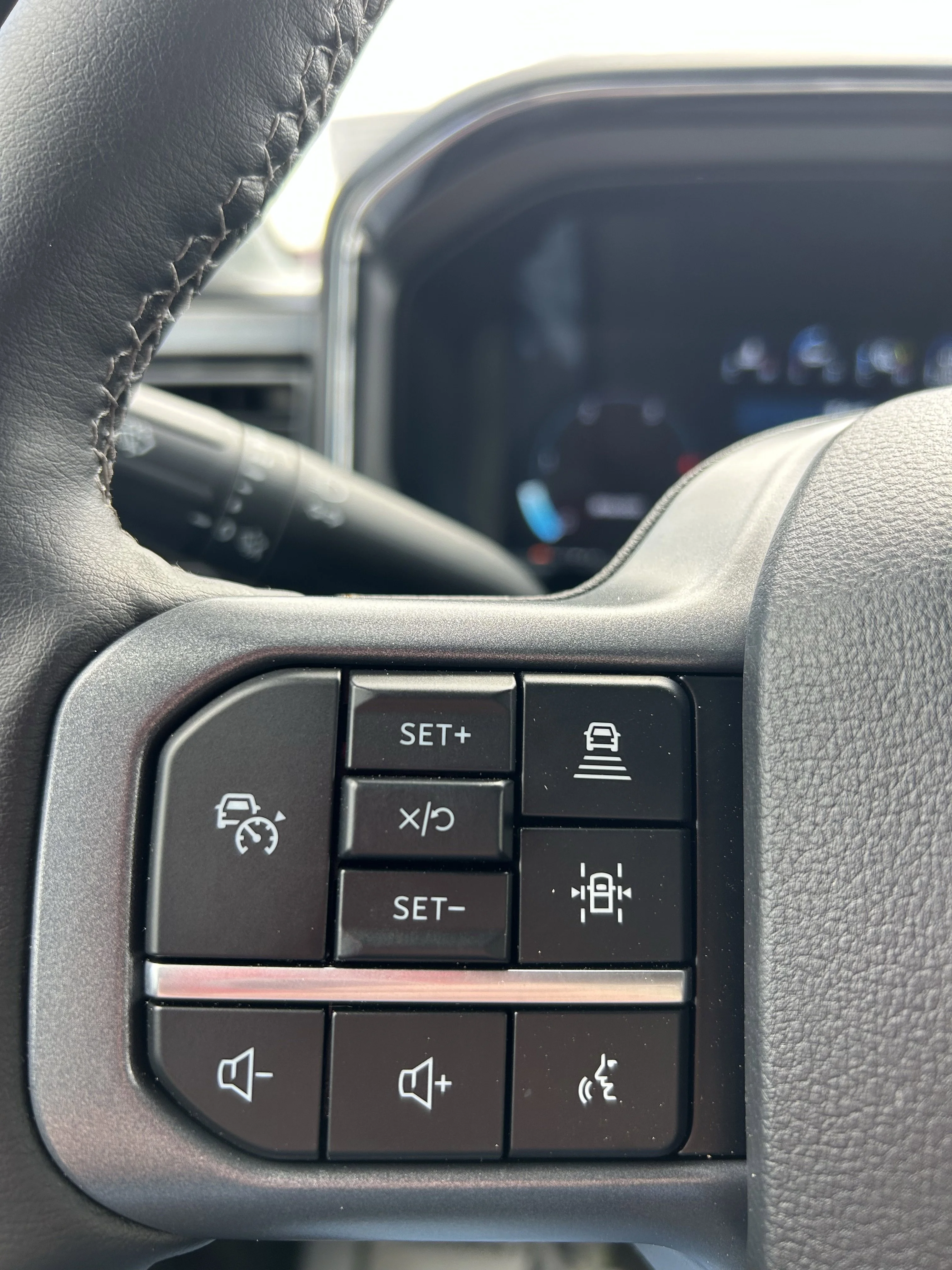 New 2026 Marsh Gray Ford LARIAT image 10