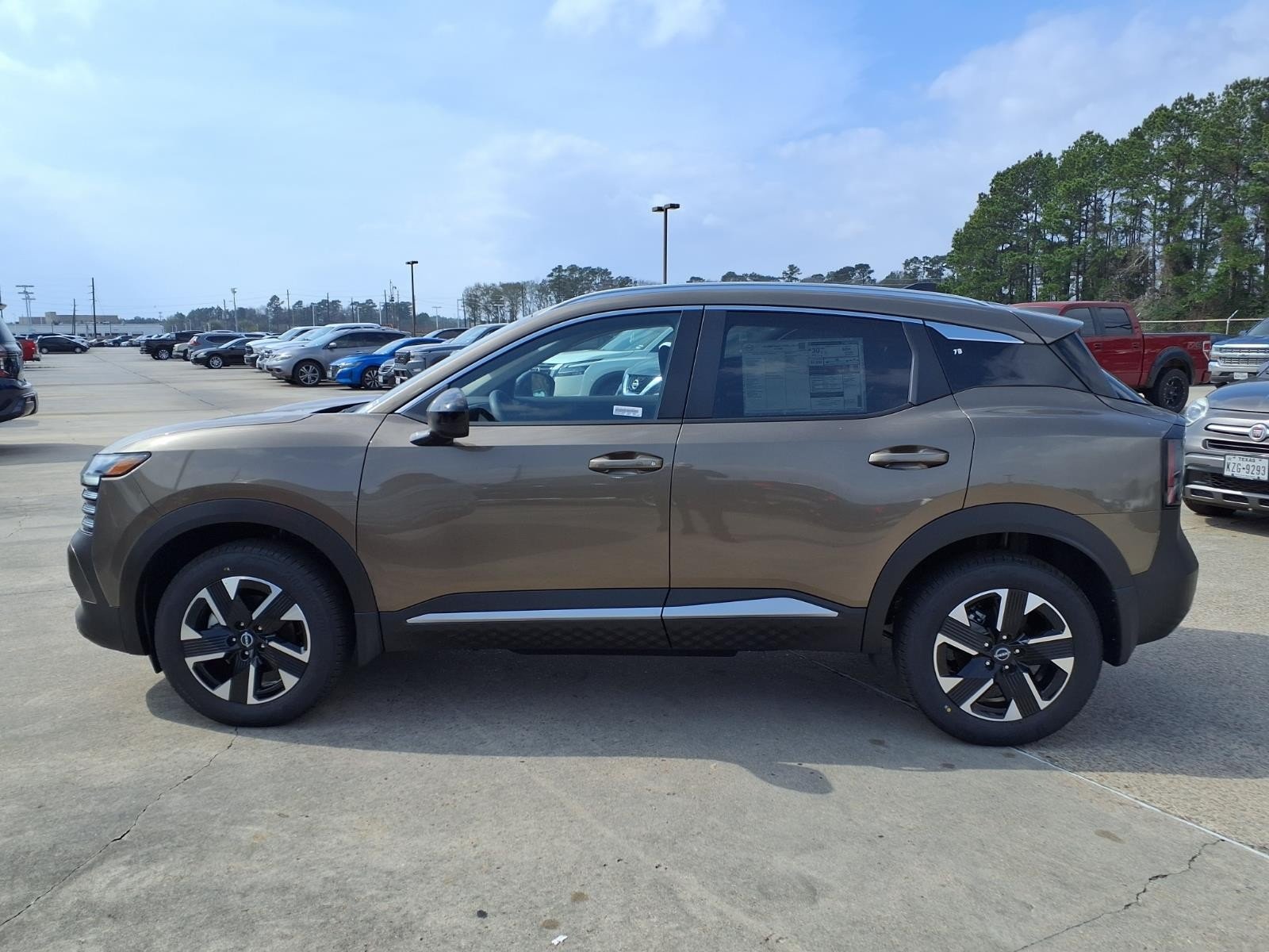 2026 Nissan Kicks SV - 7