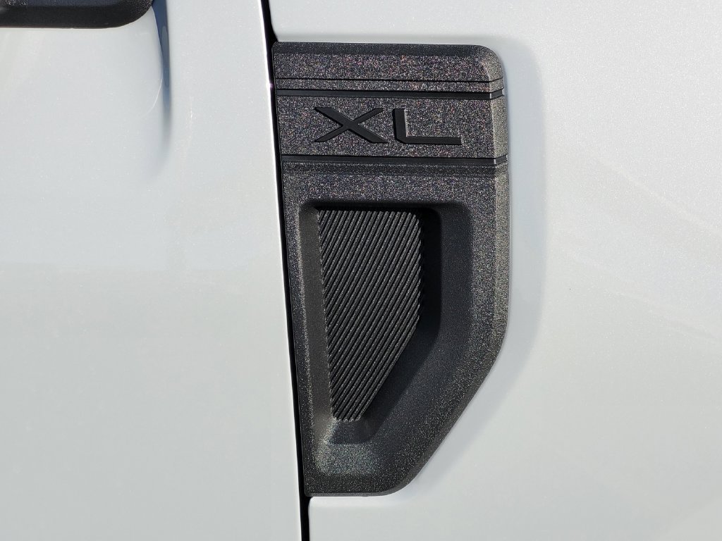 New 2026 Space White Metallic Ford XL image 5