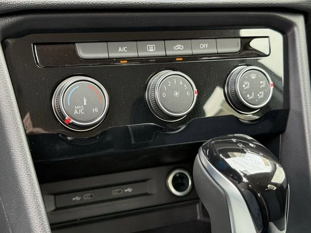 New 2026 Silver Volkswagen 1.5T S image 15