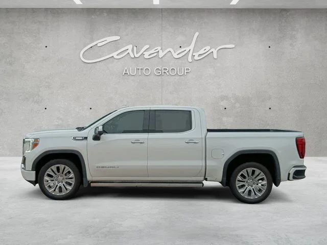 Used 2022 White GMC Denali image 13