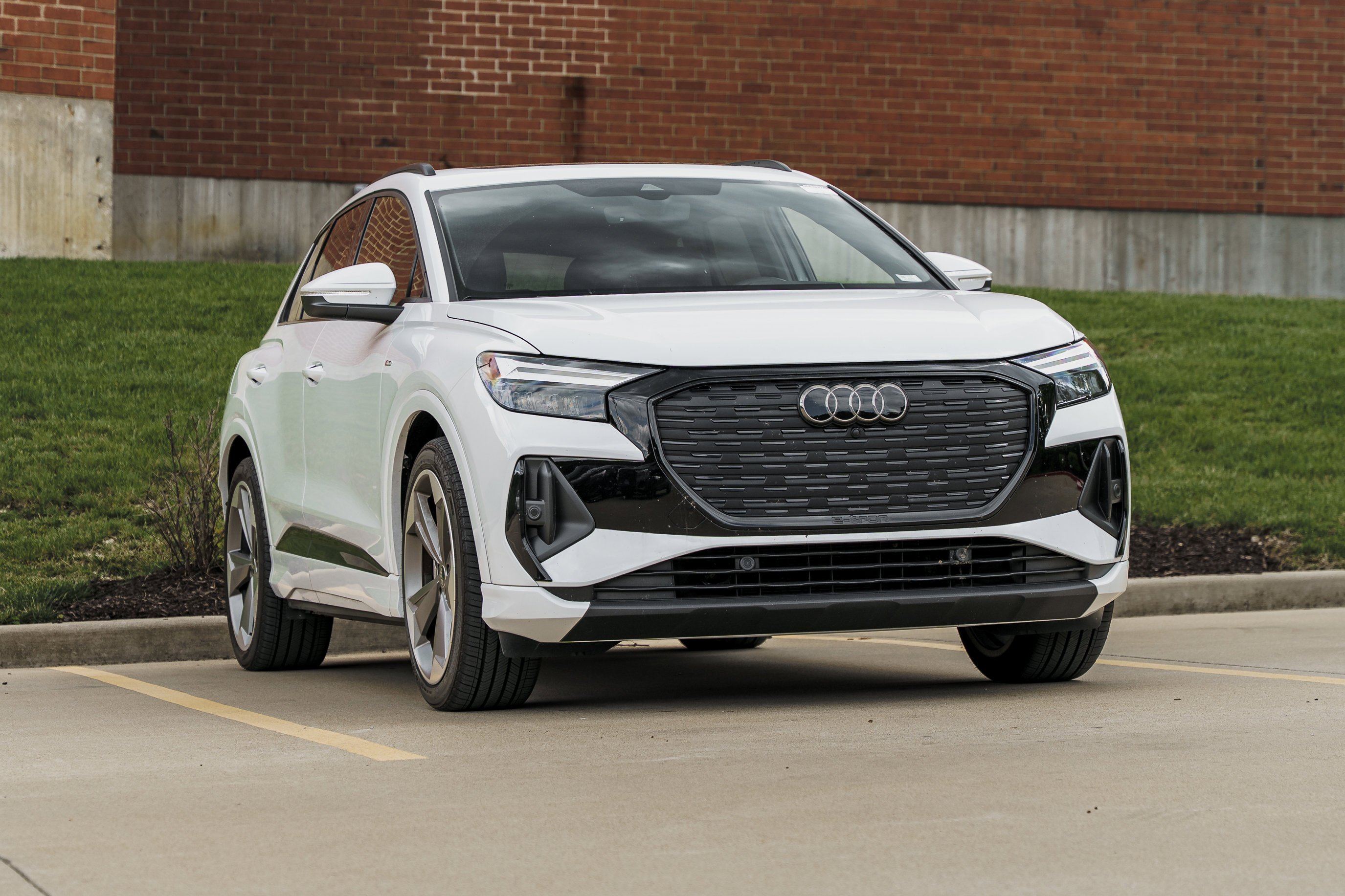 2025 Audi Q4 e-tron 55 Premium Plus quattro's photo