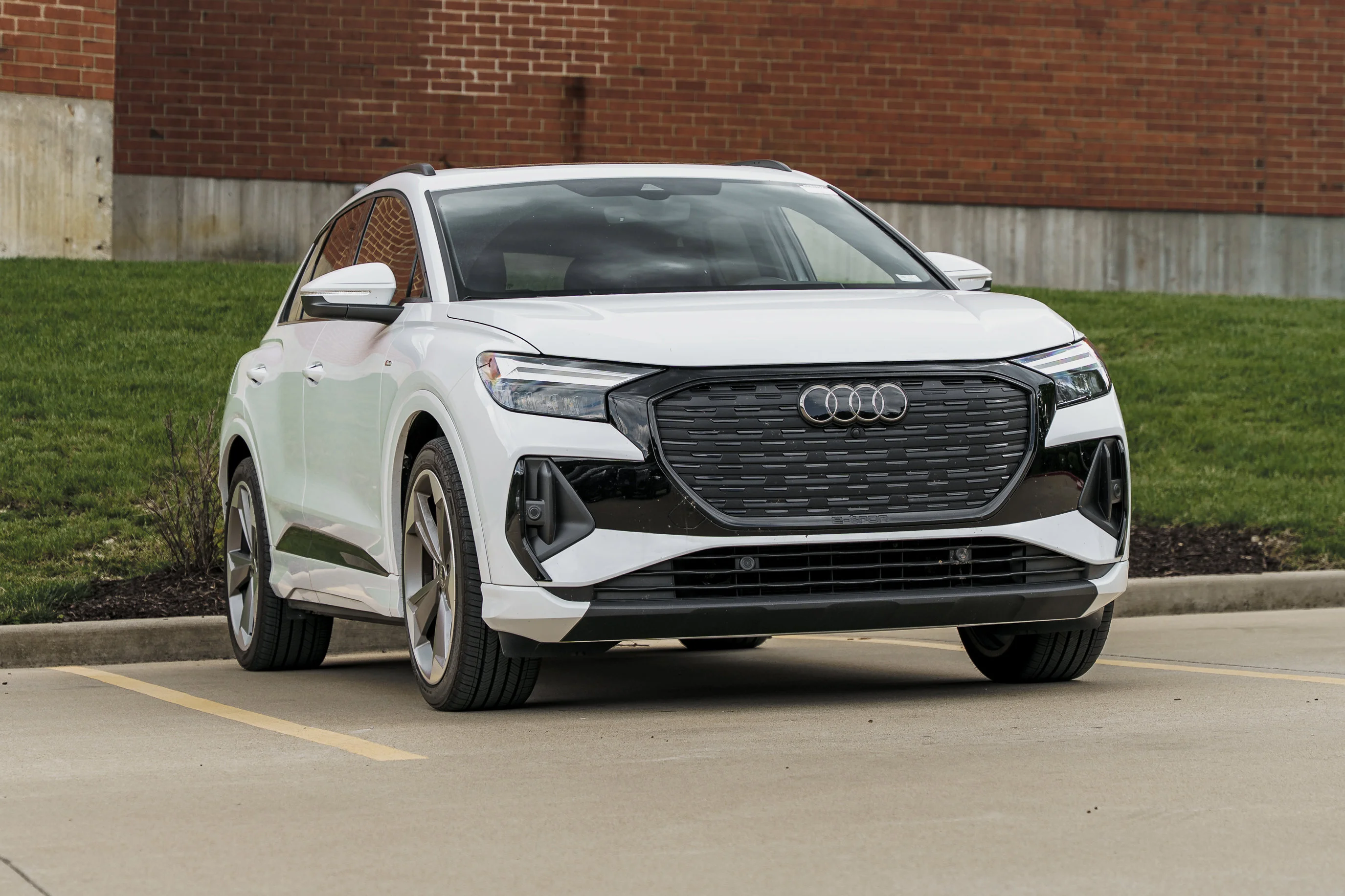 2025 Audi Q4 e-tron 55 Premium Plus quattro's photo
