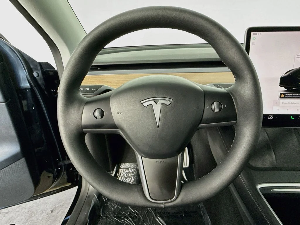 Used 2022 Black Tesla Performance image 11