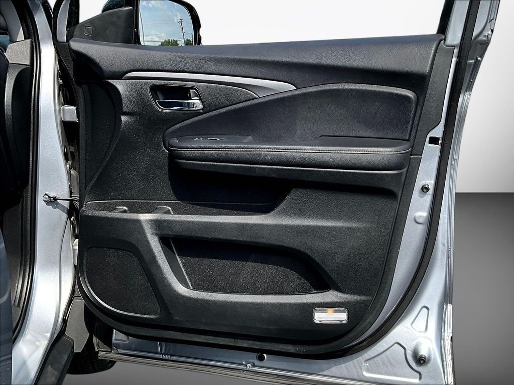 Used 2023  Honda RTL-E image 30