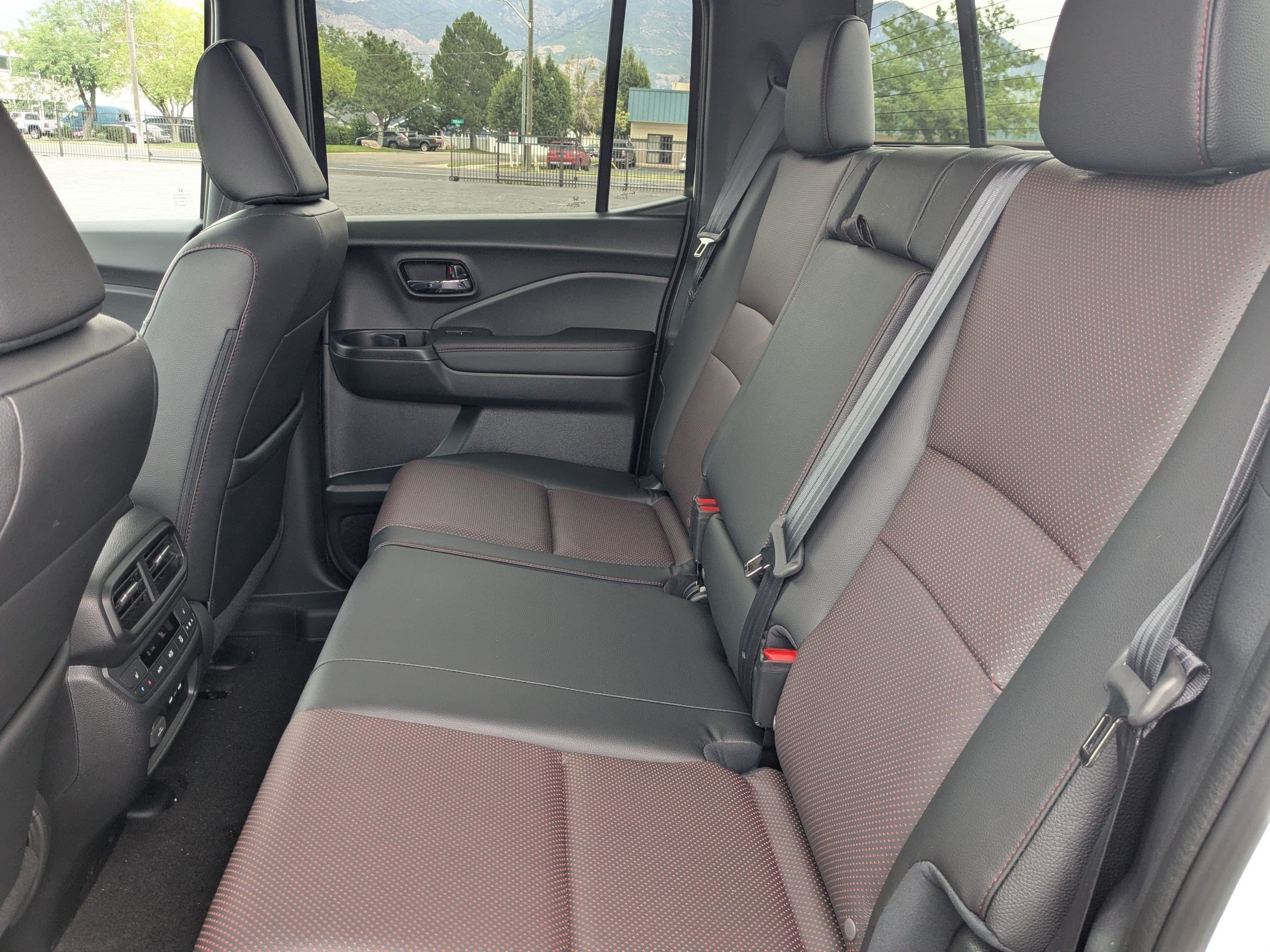 New 2026 Platinum White Pearl Honda Black Edition image 25