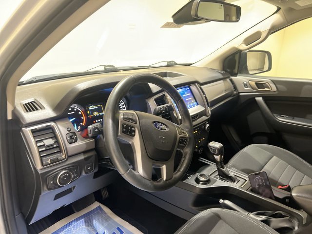 Used 2019 Silver Ford XLT image 9
