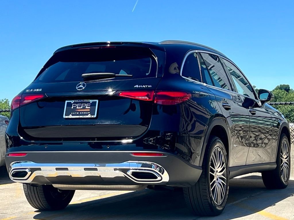 Used 2024  Mercedes-Benz GLC 300 image 6