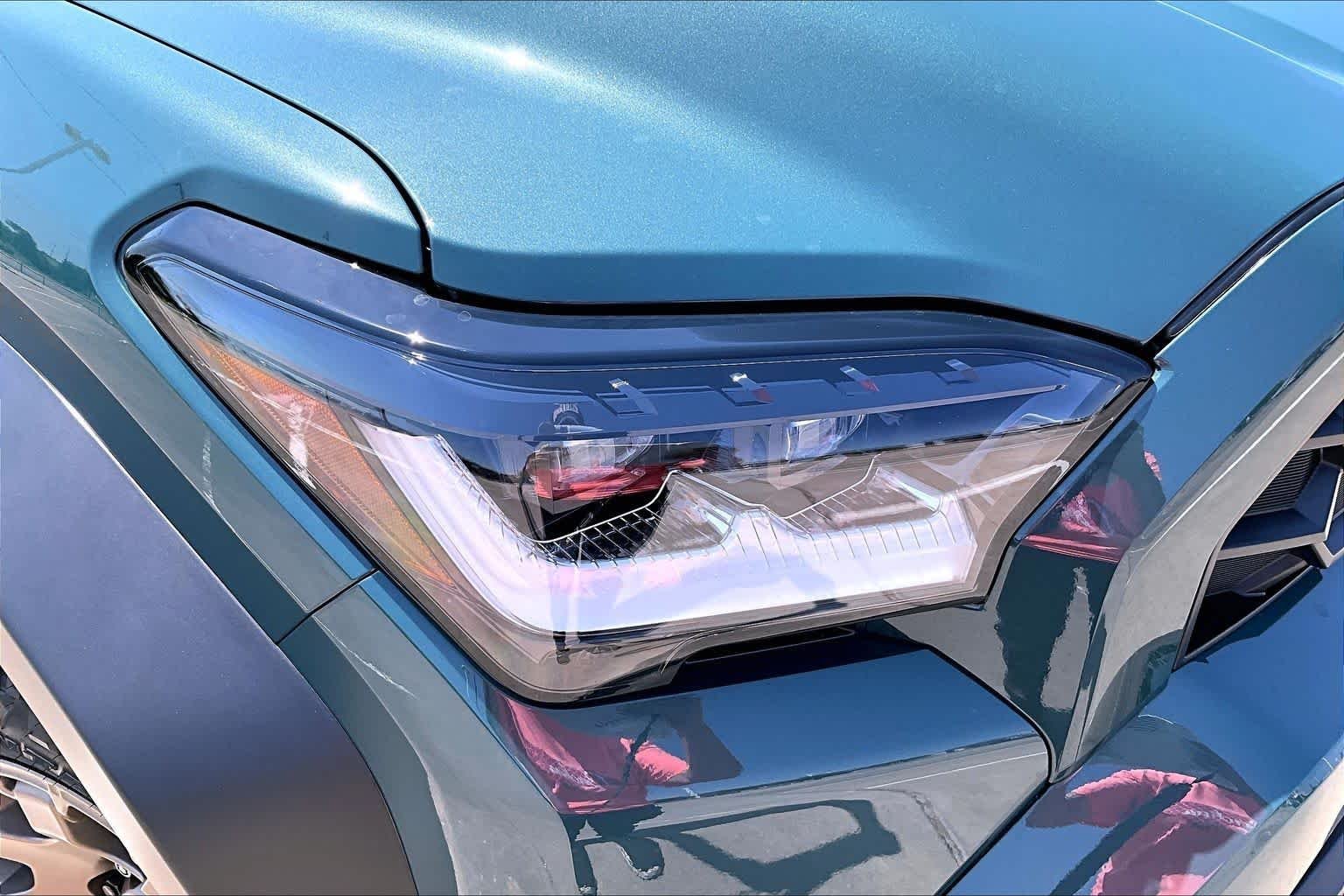 New 2026 Everest Toyota Hybrid Trailhunter image 13