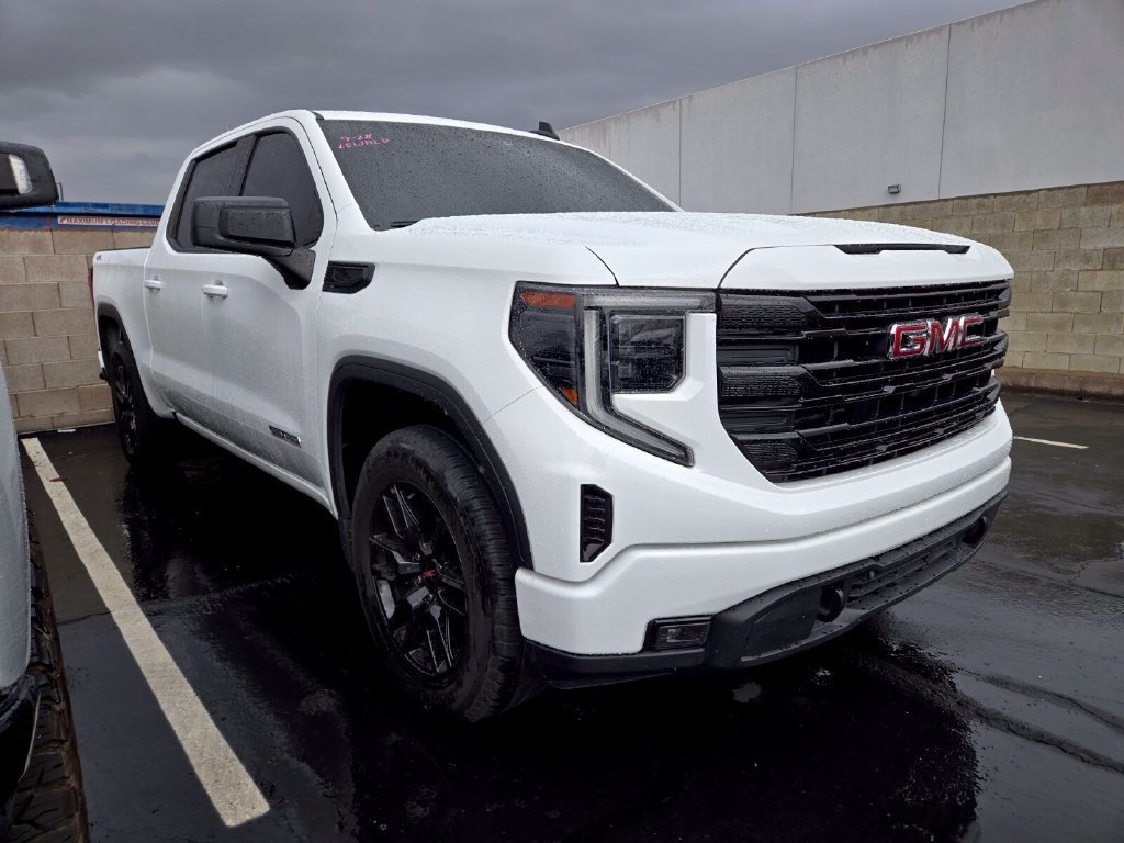 Used 2023 SUMMIT WHITE GMC Elevation image 1