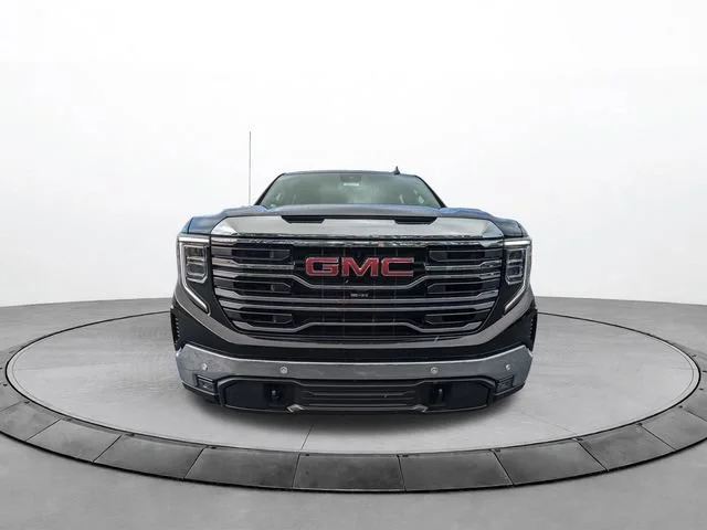 2026 GMC Sierra 1500 SLT - Photo 9