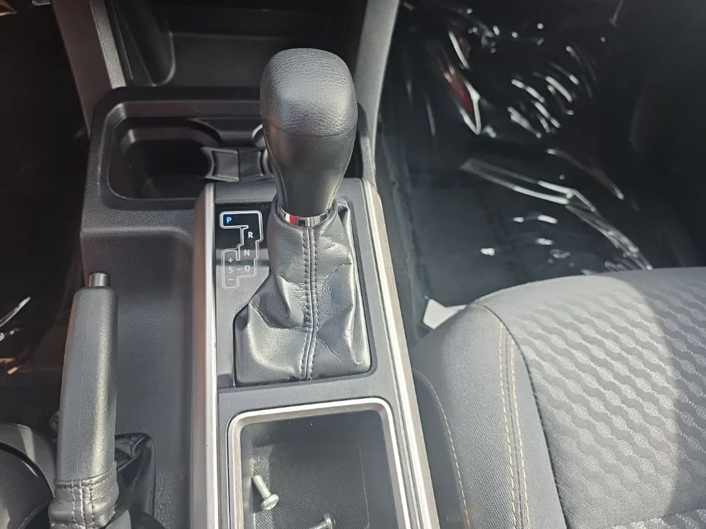 2022 Toyota Tacoma SR5 - Photo 17