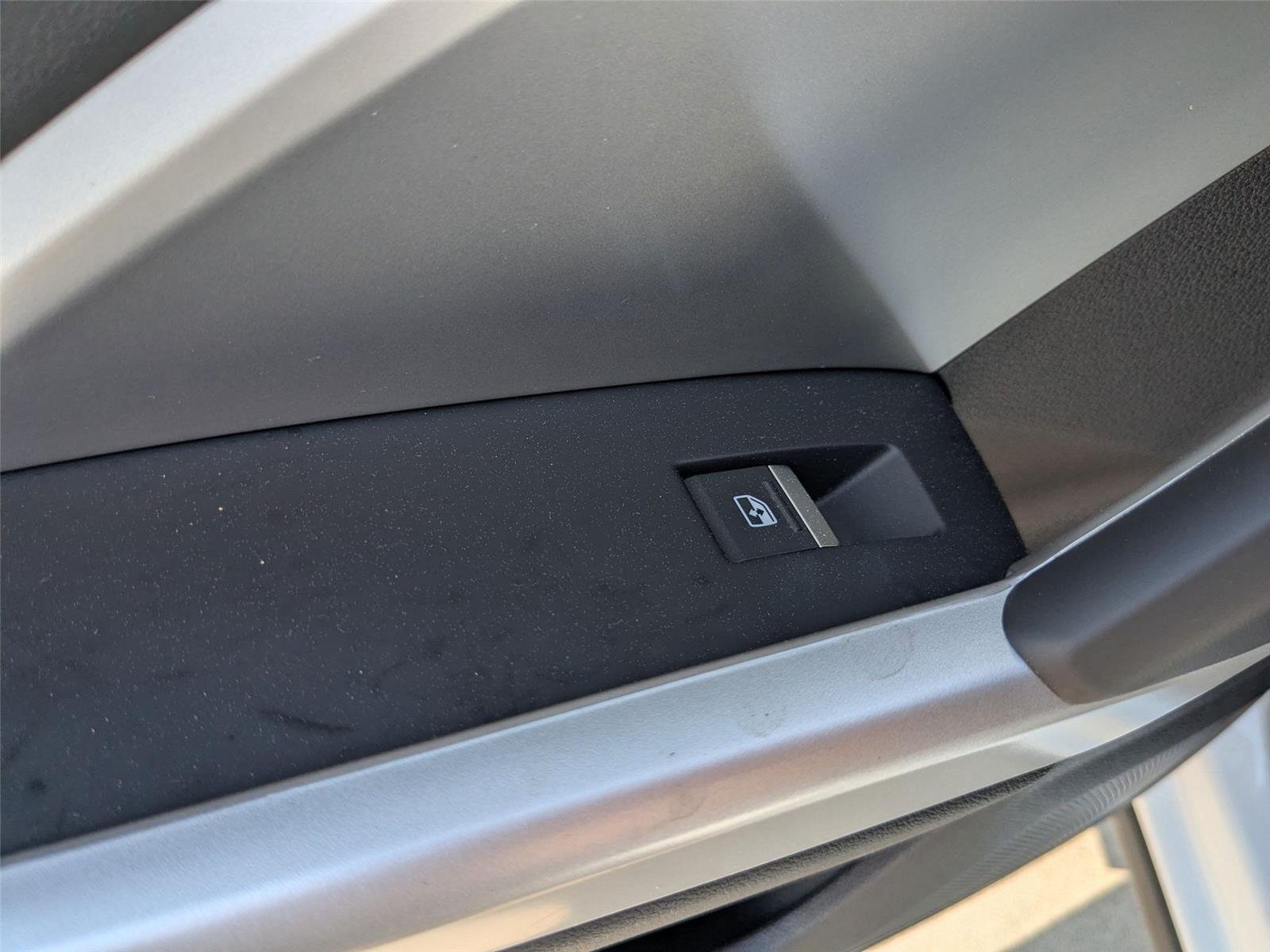 Used 2025 Arkona White Audi S line Premium image 22
