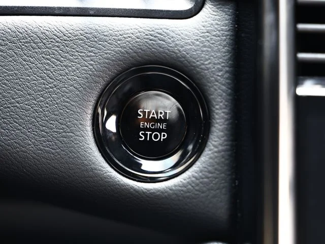 Used 2025 Aspen White/Super Black Nissan PRO-4X image 38