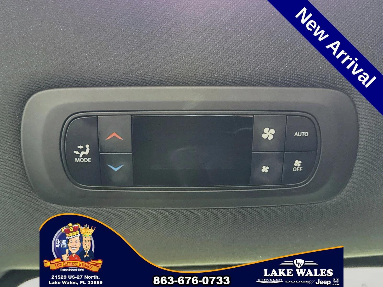 Used 2026 White Chrysler Select image 23