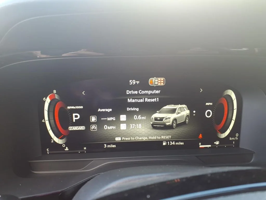 New 2026 Everest White Pearl TriCoat Nissan Platinum image 13