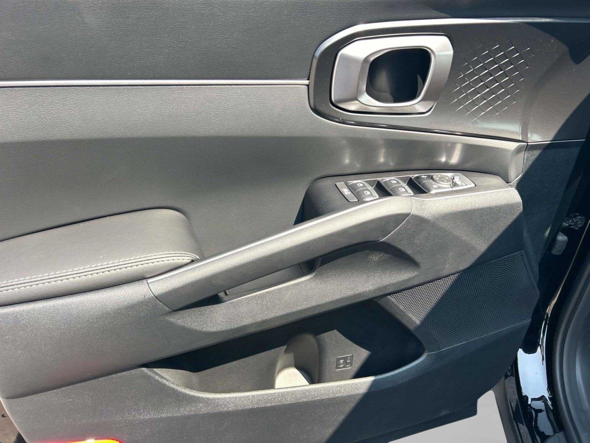 New 2026 Ebony Black Kia LX image 18