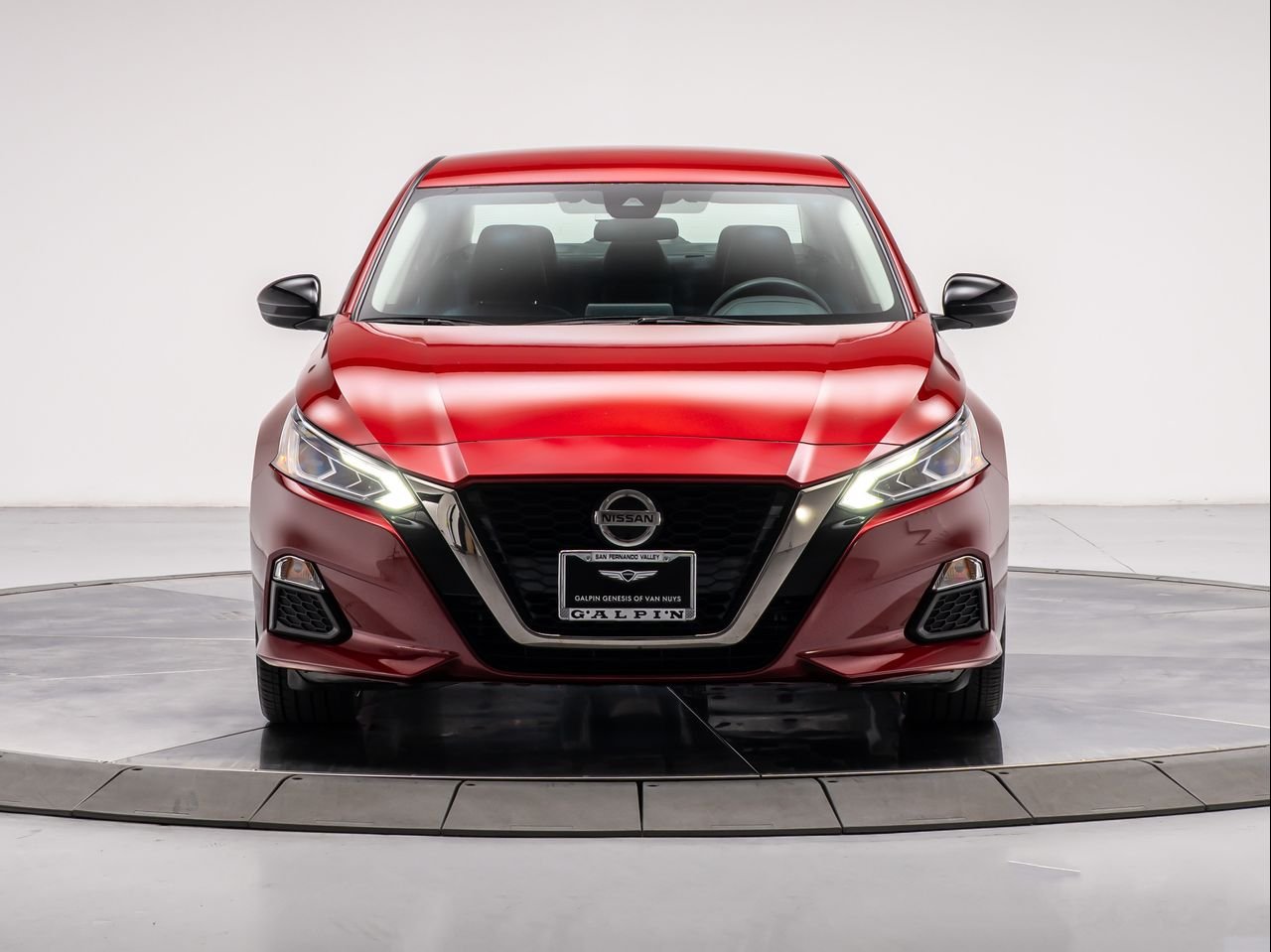 2022 Nissan Altima SR - Photo 8