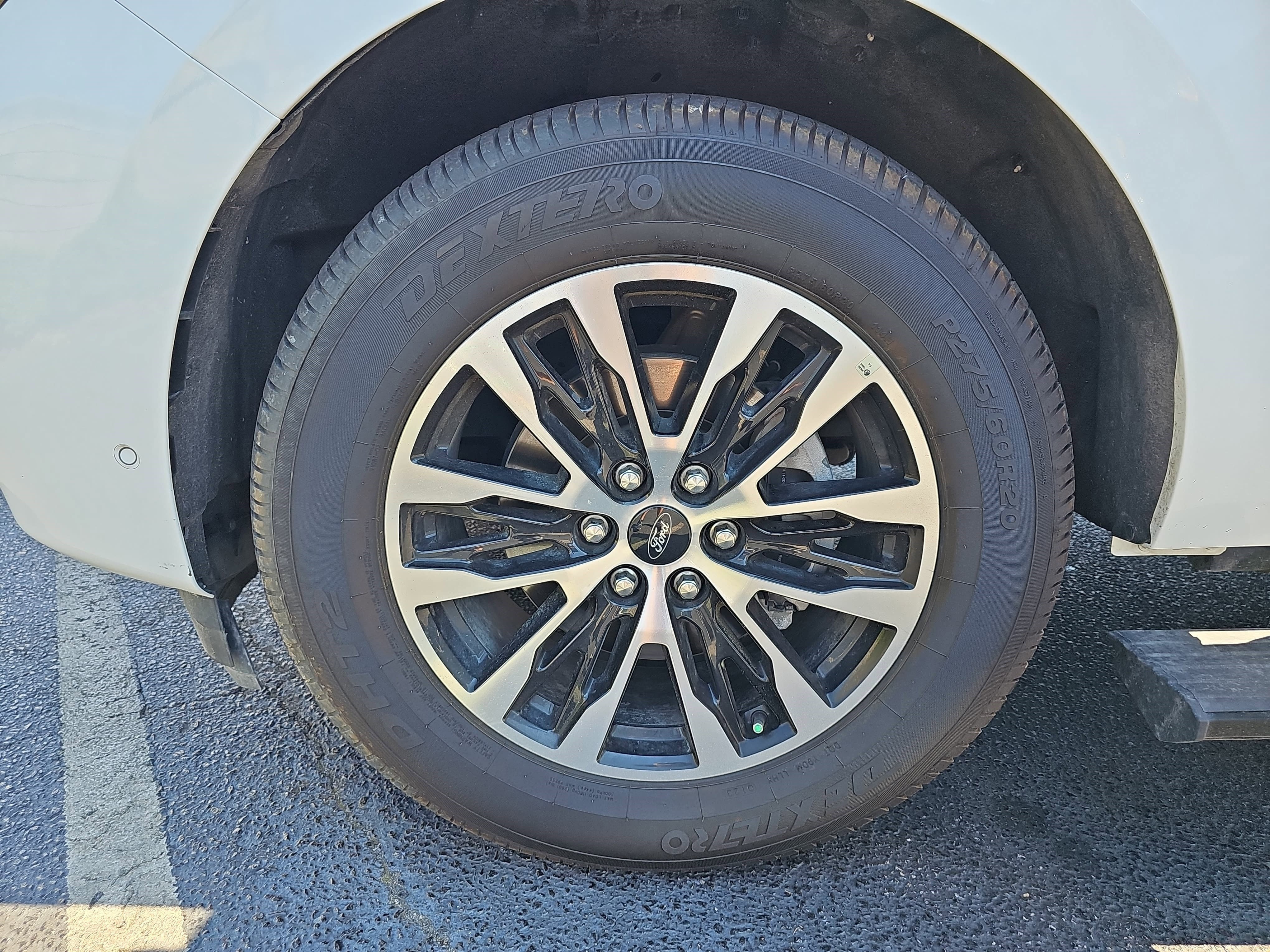Certified Used 2025 Oxford White Ford Platinum image 29