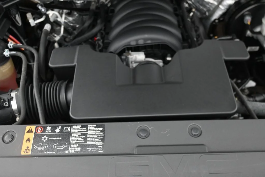 Used 2017 Gray GMC SLT image 12