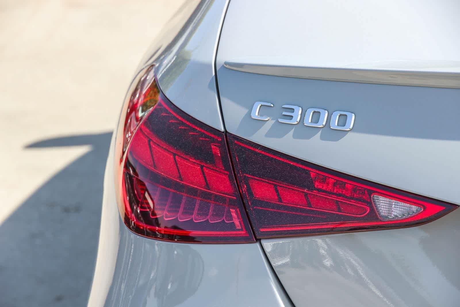 New 2026 MANUFAKTUR Alpine Grey Mercedes-Benz C 300 image 7