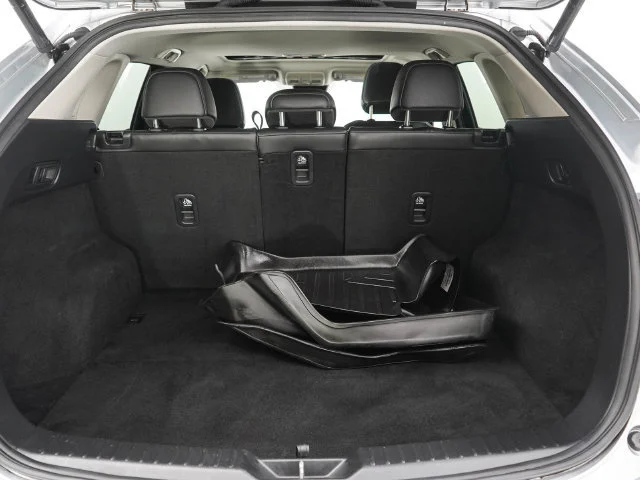 Used 2018 Sonic Silver Metallic Mazda Grand Touring image 10