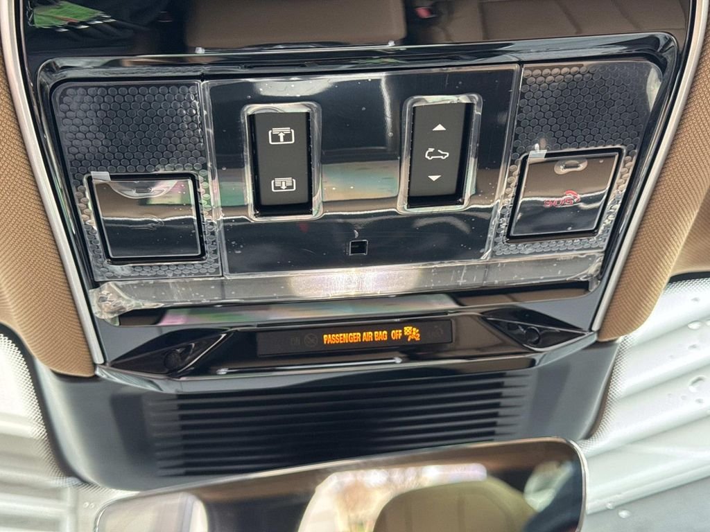 2025 Land Rover Range Rover SE - Photo 21