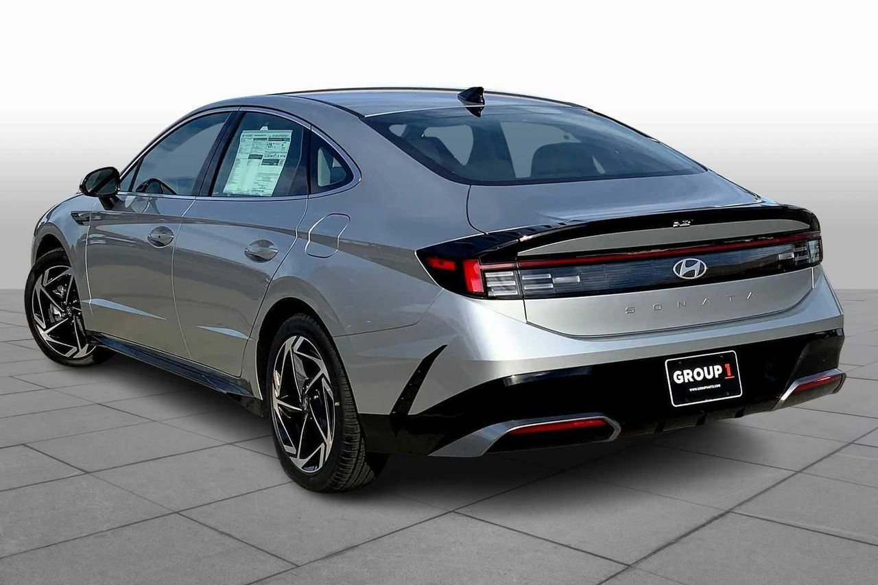 2026 Hyundai Sonata SEL - Photo 12