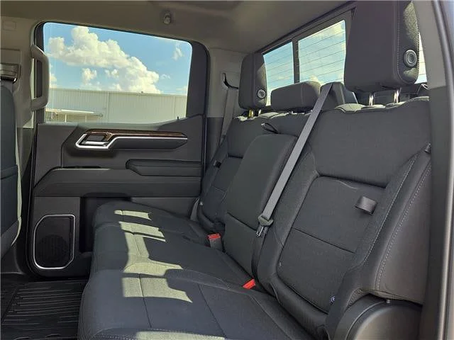 New 2026 Onyx Black GMC Elevation image 13