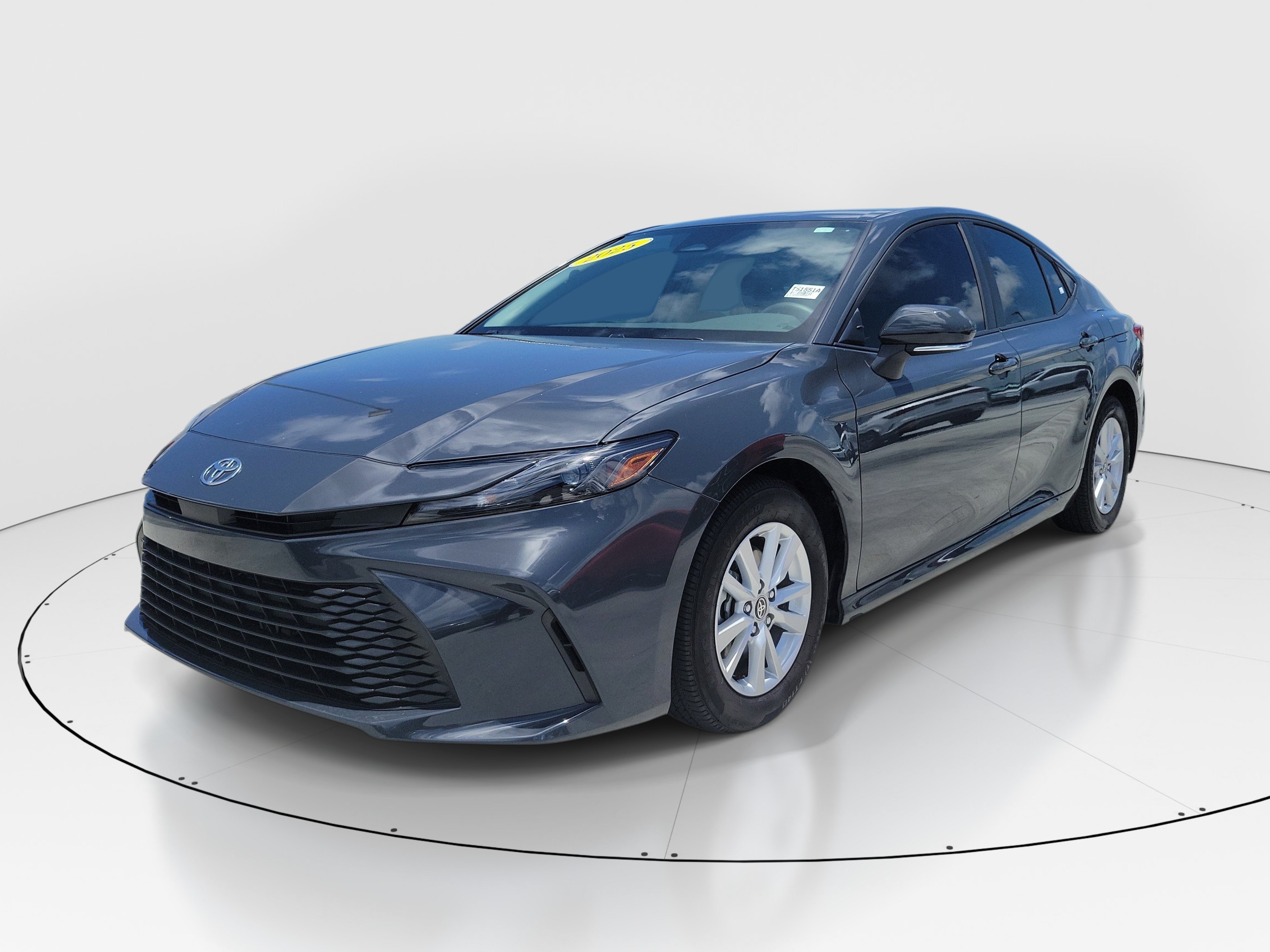 Used 2025 Underground Toyota LE image 3