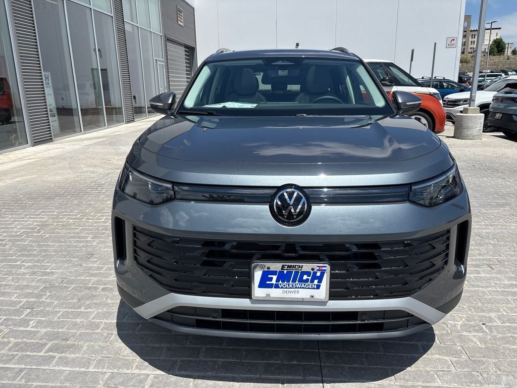New 2026 Platinum Gray Metallic Volkswagen 2.0T SE image 8