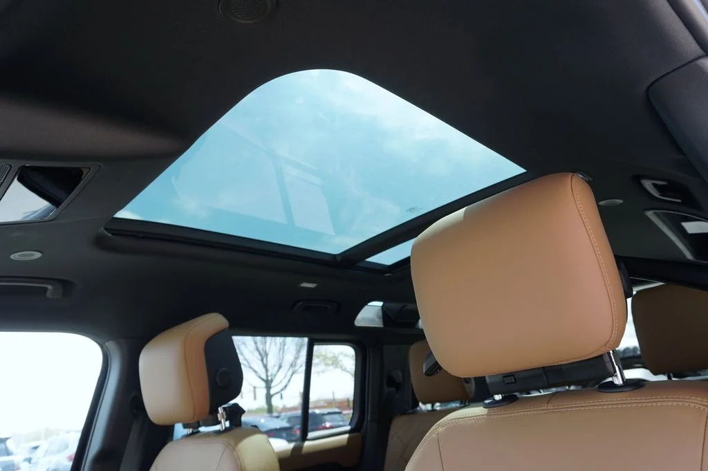 New 2026 Carpathian Grey Land Rover S image 15