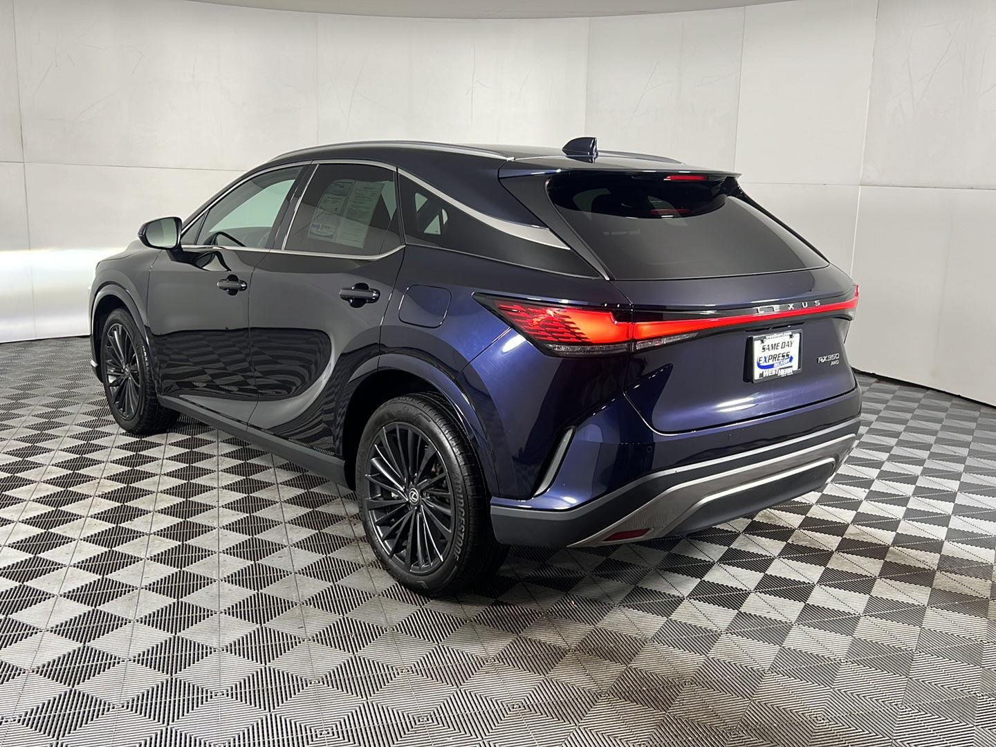 Used 2024 Nightfall Mica Lexus RX 350 Premium image 10
