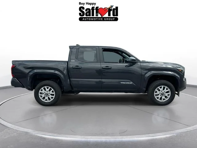 Used 2025  Toyota SR5 image 4