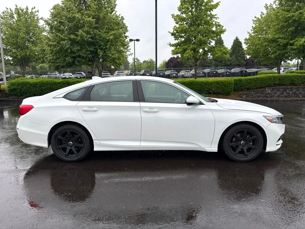 Used 2019 Platinum White Pearl Honda LX image 8