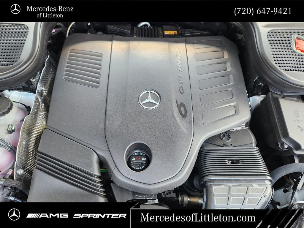 New 2026 MANUFAKTUR Moonlight White Metallic Mercedes-Benz GLE 450 image 33