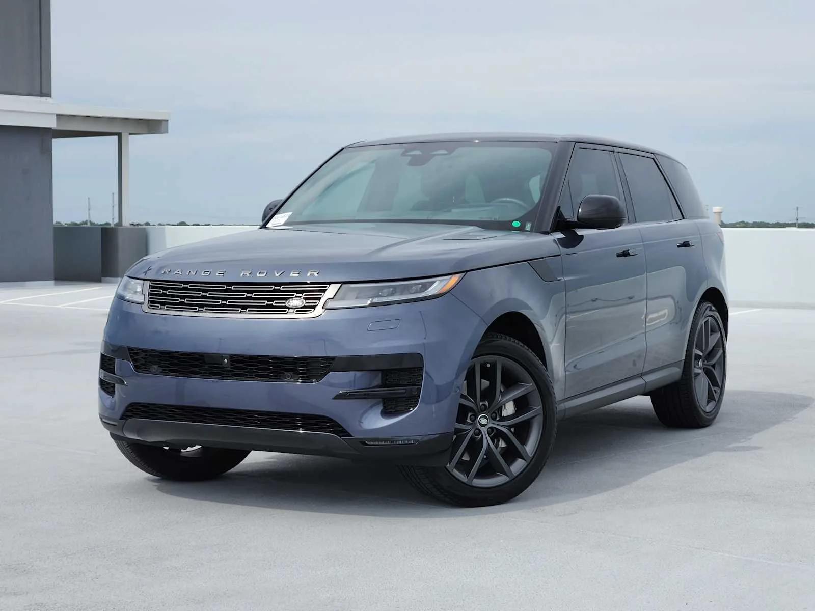 2024 Land Rover Range Rover Sport P360 SE MHEV's photo