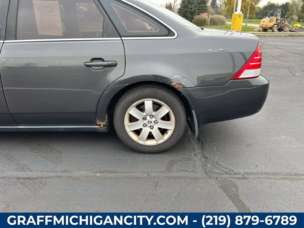 Used 2007  Mercury Base image 10
