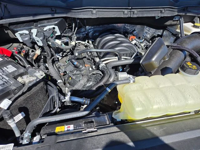 Used 2025 Blue Ford XLT image 21