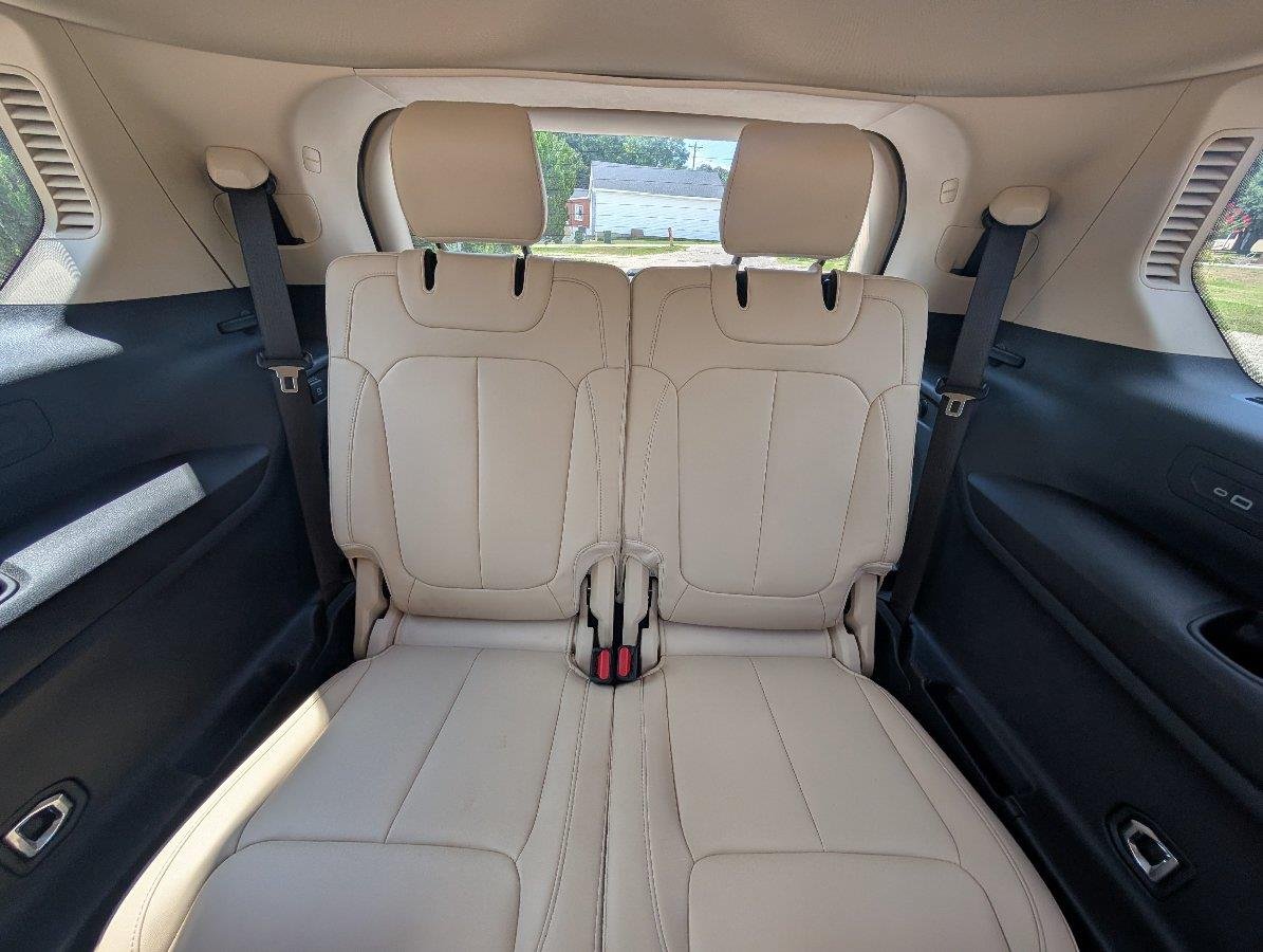 Used 2021 Bright White Clearcoat Jeep Limited image 35